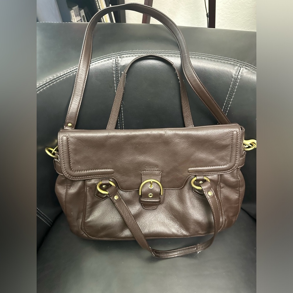 Coach purse. Brown leather. Large